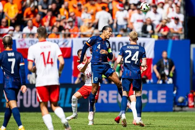 June 16, 2024, Hamburg, Germany: Virgil van Dijk of Netherlands seen in action during the UEFA EURO, EM, Europameisterschaft,Fussball 2024 Group D match between Poland and Netherlands at the Volksparkstadion in Hamburg. Hamburg Germany - ZUMAs227 20240616_zip_s227_017 Copyright: xMateuszxSlodkowskix