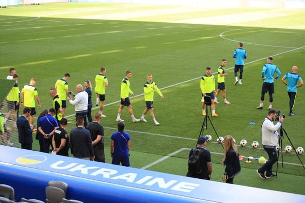 EURO 2024, Nationalteam Ukraine, Training 16th June 2024; Munich Football Arena, Munich, Germany; Euro 2024 Group E Football, Romania versus Ukraine; Ukraine training with coach Serhiy Rebrov and Viktor Tsygankov one day ahead of the match.  ActionPlus12655568 PierrexTeyssot