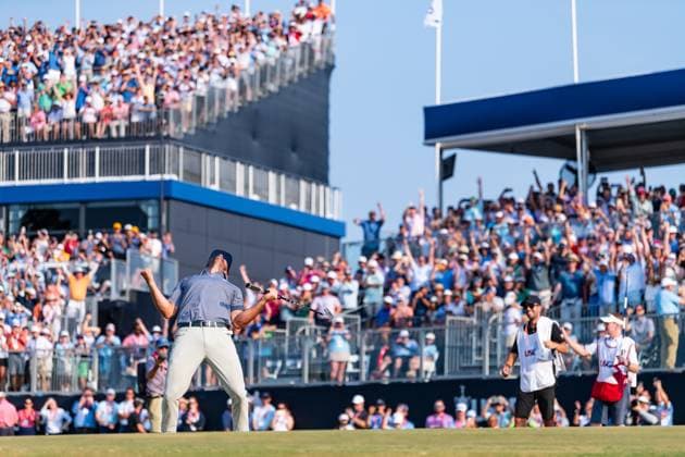 Sport Bilder des Tages June 16, 2024, Pinehurst, North Carolina, USA: Bryson DeChambeau of Grapevine, Texas, celebrates winning the 124th U.S. Open, June 16, 2024, at Pinehurst Resort & Country Club (Course No. 2) in Pinehurst, North Carolina. Pinehurst USA - ZUMAh97_ 20240616_fap_h97_020 Copyright: xTimothyxL.xHalex