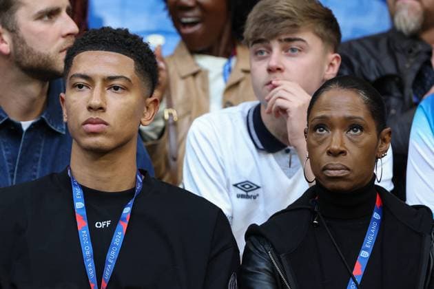 Euro 2024 Serbia England on 16 06 2024 at the Arena AufSchalke in Gelsenkirchen The brother and mother of Jude Bellingham England, 10 MH