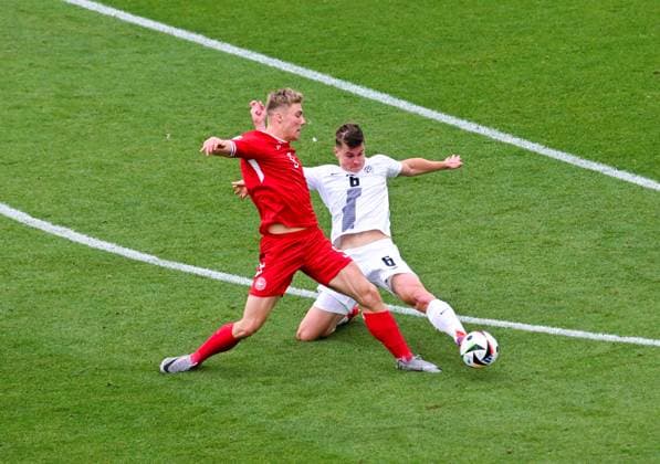 Rasmus Hojlund Denmark and Jaka Bijol Slovenia in a duel, UEFA EURO 2024 Group C, Slovenia vs Denmark, Arena Stuttgart on June 16, 2024 in Stuttgart, Germany Photo by Silas Schueller DeFodi Images Rasmus Hojlund Denmark and Jaka Bijol Slovenia battle for the ball, UEFA EURO 2024 Group C, Slovenia vs Denmark, Arena Stuttgart on June 16, 2024 in Stuttgart, Germany Photo by Silas Schueller DeFodi Images Defodi 0582007660st Defodi-738