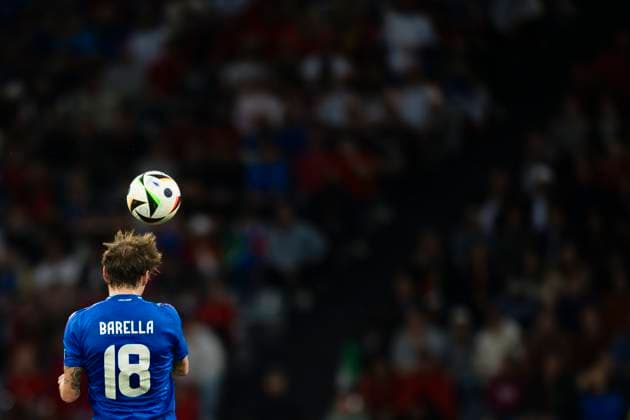 Italy v Albania - UEFA EURO, EM, Europameisterschaft,Fussball 2024 Nicolo Barella of Italy heads the ball during the UEFA EURO 2024 group stage football match between Italy and Albania. Dortmund Germany Copyright: xNicolòxCampox