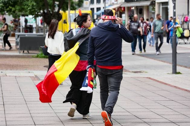 Belgium s supporters pictured on the streets before a soccer game between Belgian national soccer team Red Devils and Slovakia, Monday 17 June 2024 in Frankfurt Am Main, Germany, the first match in the group stage of the UEFA EURO, EM, Europameisterschaft,Fussball 2024 European championships. BRUNOxFAHY  x94729504x