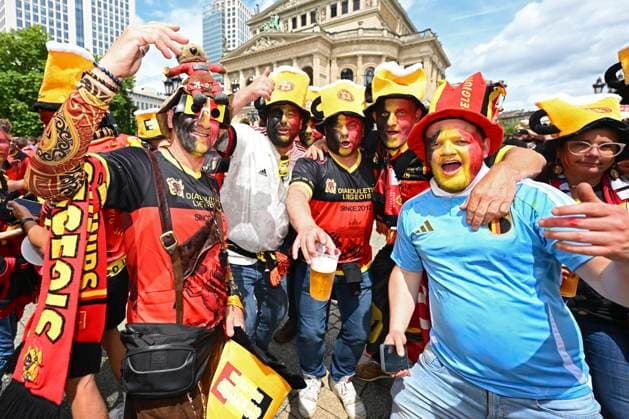 Belgium v Slovakia Group E - UEFA EURO, EM, Europameisterschaft,Fussball 2024 FRANKFURT AM MAIN, GERMANY - JUNE 17 : Supporters and fans ahead of the UEFA EURO 2024 European Football Championship tournament group E stage match between Belgium and Slovakia at Frankfurt Arena on June 17, 2024 in Frankfurt am Main, Germany, 17 06 2024 Frankfurt am Main Germany  Copyright: xVincentxKalutx
