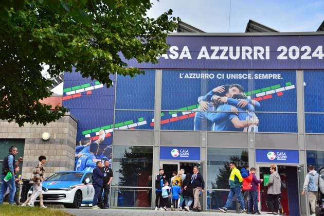 Casa Azzurri in Iserlohn during UEFA EURO, EM, Europameisterschaft,Fussball 2024 - Casa Azzurri, UEFA European Football Championship in Iserlhon, Germany, June 17 2024  Copyright: xPasqualexGolia IPAxSportx xipa-ax xx IPA_47207019 IPA_Agency_IPA47207019