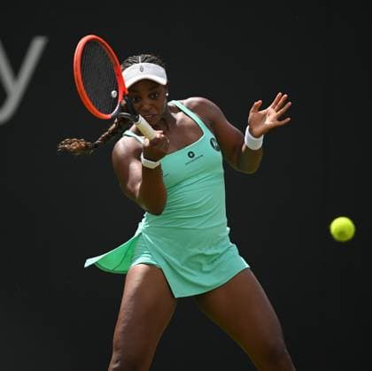 Sloane Stephens of the USA in action during her first round match Rothesay Classic Birmingham, Day 1, Tennis, Edgbaston Priory Club, Birmingham, UK - 17 June 2024  Copyright: xAnnaxGowthorpe Shutterstockx 14539764d