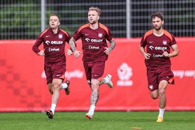 17.06.2024 HANNOVER, NIEMCY PILKA NOZNA (FOOTBALL) UEFA EURO, EM, Europameisterschaft,Fussball 2024 - CENTRUM TRENINGOWE REPREZENTACJI POLSKI - HANNOVER 96 ACADEMIE KONFERENCJA PRASOWA I TRENING REPREZENTACJI POLSKI NZ KAMIL GROSICKI, TYMOTEUSZ PUCHACZ, BARTOSZ BERESZYNSKI FOTO LUKASZ GROCHALA CYFRASPORT NEWSPIX.PL --- Newspix.pl  20240617CSLG0111