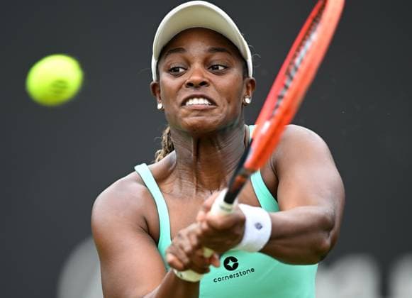 Sloane Stephens of the USA in action during her first round match Rothesay Classic Birmingham, Day 1, Tennis, Edgbaston Priory Club, Birmingham, UK - 17 June 2024  Copyright: xAnnaxGowthorpe Shutterstockx 14539764l