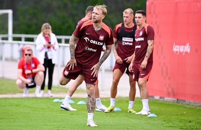 2024.06.17 Hanower Mistrzostwa Europy w Pilce Noznej 2024 - trening N z Tymoteusz Puchacz Foto PressFocus 2024.06.17 Hanover UEFA European Championship, EM, Europameisterschaft - official training team Poland Tymoteusz Puchacz Credit: PressFocus NEWSPIX.PL --- Newspix.pl  20240617PF0565