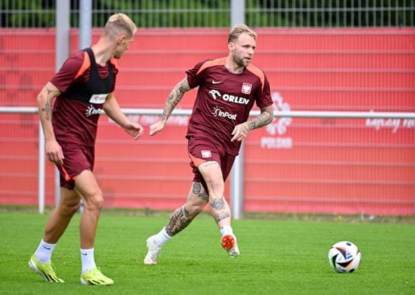 2024.06.17 Hanower Mistrzostwa Europy w Pilce Noznej 2024 - trening N z Tymoteusz Puchacz Foto PressFocus 2024.06.17 Hanover UEFA European Championship, EM, Europameisterschaft - official training team Poland Tymoteusz Puchacz Credit: PressFocus NEWSPIX.PL --- Newspix.pl  20240617PF0571