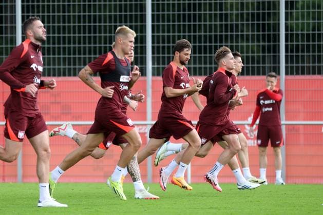 HANOWER 17.06.2024 TRENING REPREZENTACJI POLSKI NA EURO 2024 --- POLISH FOOTBALL national team, Nationalteam TRAINING SESSION ON EURO 2024 IN HANOVER BARTOSZ BERESZYNSKI MICHAL SKORAS PILKARZE POLSKI FOT. PIOTR KUCZA FOTOPYK NEWSPIX.PL --- Newspix.pl  240617PYK1027