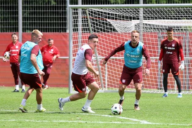 HANOWER 17.06.2024 TRENING REPREZENTACJI POLSKI NA EURO 2024 --- POLISH FOOTBALL national team, Nationalteam TRAINING SESSION ON EURO 2024 IN HANOVER DAMIAN SZYMANSKI BARTOSZ SLISZ KAMIL GROSICKI FOT. PIOTR KUCZA FOTOPYK NEWSPIX.PL --- Newspix.pl  240617PYK1033