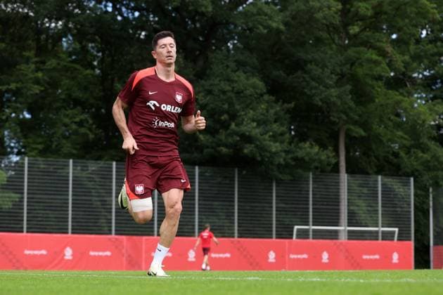 HANOWER 17.06.2024 TRENING REPREZENTACJI POLSKI NA EURO 2024 --- POLISH FOOTBALL national team, Nationalteam TRAINING SESSION ON EURO 2024 IN HANOVER ROBERT LEWANDOWSKI FOT. PIOTR KUCZA FOTOPYK NEWSPIX.PL --- Newspix.pl  240617PYK1039
