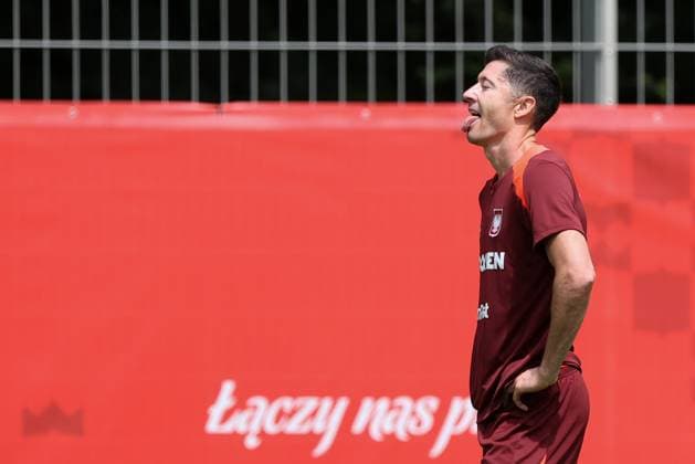 HANOWER 17.06.2024 TRENING REPREZENTACJI POLSKI NA EURO 2024 --- POLISH FOOTBALL national team, Nationalteam TRAINING SESSION ON EURO 2024 IN HANOVER ROBERT LEWANDOWSKI FOT. PIOTR KUCZA FOTOPYK NEWSPIX.PL --- Newspix.pl  240617PYK1044