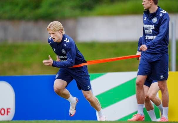 Kasper Dolberg L and Mikkel Damsgaard during the team s training in Freudenstadt, Germany Monday June 17, 2024 Photo Liselotte Sabroe Ritzau Scanpix , Stuttgart Germany  Copyright: Ritzau Scanpix LiselottexSabroex spdk20240617-134837-L