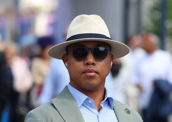 17th June 2024; Cinch Championships, Queens Club, West Kensington, London, England: Cinch Championships Queens Club, Day 1; Spectators arriving at Queens Club  ActionPlus12655602 JohnxPatrickxFletcher