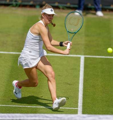 17th June 2024; Edgbaston Priory Club, Birmingham, England: Rothesay Tennis Classic Birmingham, Day 1; Magdalena Frech (POL) in her womens singles match against Lucia Bronzetti (ITA)  ActionPlus12655653 RogerxEvans