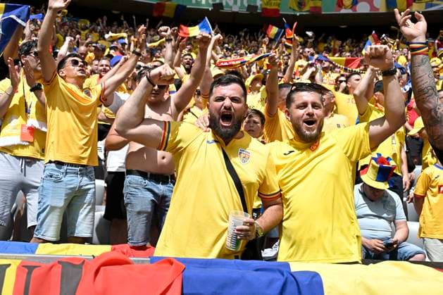 17 06 2024, Football UEFA EURO 2024, Preliminary round, Match 10, Romania Ukraine, at the Fußball Arena München The Romanian fans celebrate