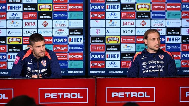 Neuruppin, Germany, 170624. Croatian national team, Nationalteam players Andrej Kramaric and Lovro Majer at the media conference of the Croatian national football team. Photo: Ante Cizmic CROPIX Croatia Copyright: xxAntexCizmicx xCROPIXx kramaric_majer17-170624