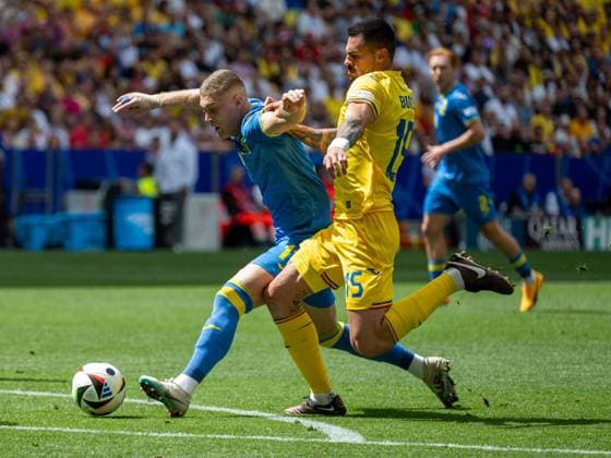 Artem Dovbyk Ukraine, 11 , Andonie Andrei Burca Romania, 15 , GER, Romania vs Ukraine, European Football Championship, UEFA EURO 2024, Group E, Matchday 1, 17 06 2024, GER, Romania vs Ukraine, European Football Championship, UEFA EURO 2024, Group E, Matchday 1, 17 06 2024 Munich Copyright: xEibner-Pressefoto SaschaxWaltherx EP_SWA