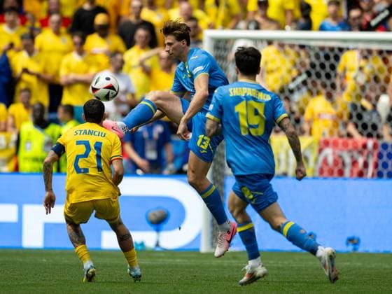 Nicolae Claudiu Stanciu Romania, 21 , Illia Zabarnyi Ukraine, 13 , Mykola Shaparenko Ukraine, 19 , GER, Romania vs Ukraine, European Football Championship, UEFA EURO 2024, Group E, Matchday 1, 17 06 2024, GER, Romania vs Ukraine, European Football Championship, UEFA EURO 2024, Group E, Matchday 1, 17 06 2024 Munich Copyright: xEibner-Pressefoto SaschaxWaltherx EP_SWA