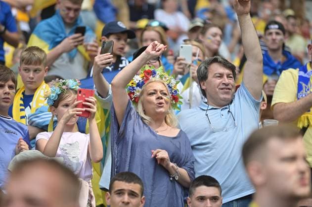 Picture shows fans of Ukraine, 17 06 2024, Munich, Football, European Championship, Romania Ukraine, EVENT REGULATIONS PROHIBIT ANY USE OF PHOTOGRAPHS AS IMAGE SEQUENCES AND OR QUASI VIDEO xklx