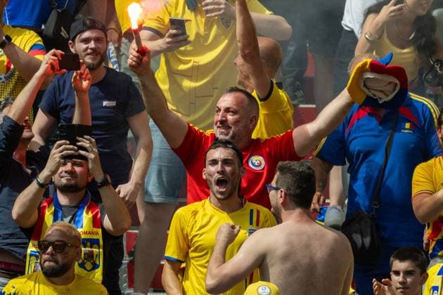 Fan with phyro after goal to 1 0 by Nicolae Claudiu Stanciu Romania, 21 , GER, Romania vs Ukraine, European Football Championship, UEFA EURO 2024, Group E, Matchday 1, 17 06 2024, GER, Romania vs Ukraine, European Football Championship, UEFA EURO 2024, Group E, Matchday 1, 17 06 2024 Munich Copyright: xEibner-Pressefoto SaschaxWaltherx EP_SWA