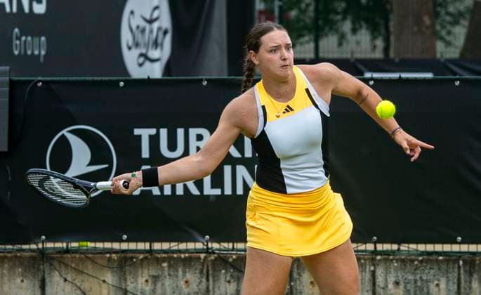 17 06 2024, WTA 500, Tennis, Women, ecotrans Ladies Open 2024, Berlin, 1 round, doubles, Jule Niemeier Germany Noma Noha Akugue Germany vs Makoto Ninomiya Japan Eri Hozumi Japan Jule Niemeier Germany Berlin Steffi Graf Stadion Berlin Germany