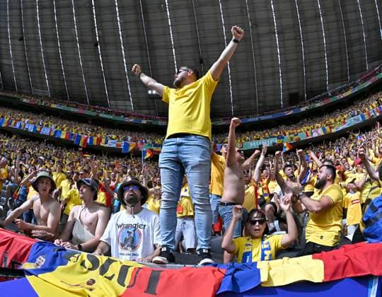17 06 2024, Football UEFA EURO 2024, Preliminary round, Match 10, Romania Ukraine, at the Fußball Arena München The Romanian fans celebrate