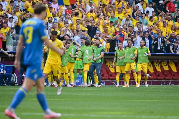 picture shows goal celebration Romania, disappointment at Ukraine, 17 06 2024, Munich, football, European Championship, Romania Ukraine, EVENT REGULATIONS PROHIBIT ANY USE OF PHOTOGRAPHS AS IMAGE SEQUENCES AND OR QUASI VIDEO xklx