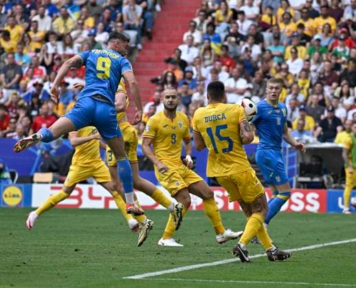 17 06 2024, Football UEFA EURO 2024, Preliminary round, Match 10, Romania Ukraine, at the Fußball Arena München Roman Yaremchuk Ukraine with a scoring chance