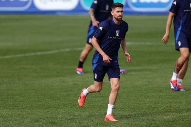 Training Session Jorginho Jorge Luiz of Italy looks on during Italy training session at Hemberg-Stadion on June 17, 2024 in Iserlohn, Germany . Iserlohn Hemberg-Stadion Germany Copyright: xMarcoxCanonierox