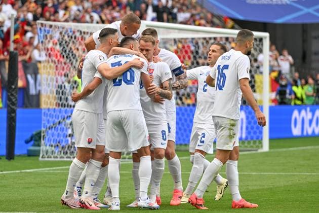 240617 EURO2024 BELGIUM VS SLOVAKIA Ivan Schranz (26) of Slovakia celebrates with his teammates after scoring the 0-1 goal during a soccer game between the national teams of Belgium, called the Red Devils and Slovakia on the first matchday in Group E in the group stage of the UEFA EURO, EM, Europameisterschaft,Fussball 2024 tournament , on Monday 17 June 2024 in Frankfurt , Germany . PHOTO SPORTPIX David Catry FRANKFURT GERMANY  Copyright: xx 463621