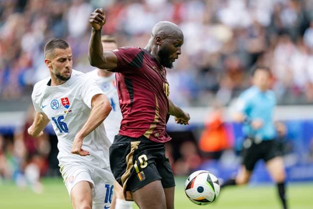 240617 David Hancko of Slovakia and Romelu Lukaku of Belgium during the UEFA Euro 2024 Football Championship match between Belgium and Slovakia on June 17, 2024 in Frankfurt Photo Mathias Bergeld BILDBYRAN code MB MB0937 fotboll football soccer fotballs em europamästerskap em uefa euro uefa european football championship euro 2024 belgien belgium slovakien slovakia bbeng  Copyright: MATHIASxBERGELD BB240617MB067