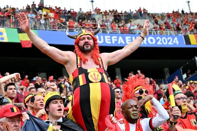 17 06 2024, xjrdrx, European Football Championship 2024, Belgium Slovakia emspor, v l emotions, fans, atmosphere, flags, logo, Belgium, spectators, jerseys DFL DFB REGULATIONS PROHIBIT ANY USE OF PHOTOGRAPHS as IMAGE SEQUENCES and or QUASI VIDEO Frankfurt