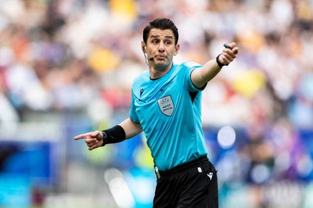 UEFA EURO 2024 Belgium Slovakia 17 06 2024 Halil Umut Meler Turkey, referee UEFA EURO 2024 Belgium Slovakia Frankfurt Arena, Frankfurt am Main 17 06 2024 Copyright: xBEAUTIFULxSPORTS Buriakovx