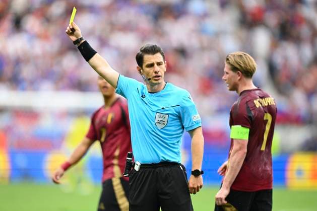 Belgium v Slovakia Group E - UEFA EURO, EM, Europameisterschaft,Fussball 2024 FRANKFURT AM MAIN, GERMANY - JUNE 17 : referee Umut Meler (TUR) during the UEFA EURO 2024 European Football Championship tournament group E stage match between Belgium and Slovakia at Frankfurt Arena on June 17, 2024 in Frankfurt am Main, Germany, 17 06 2024 Frankfurt am Main Germany  Copyright: xVincentxKalutx