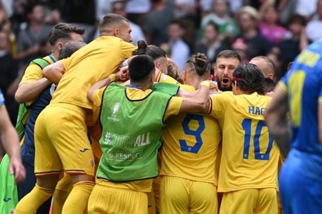 17 06 2024, xsltx, Football EM 2024, Romania Ukraine emspor, v l jubilation, joy, emotions about the victory in Romania DFL DFB REGULATIONS PROHIBIT ANY USE OF PHOTOGRAPHS as IMAGE SEQUENCES and or QUASI VIDEO Munich