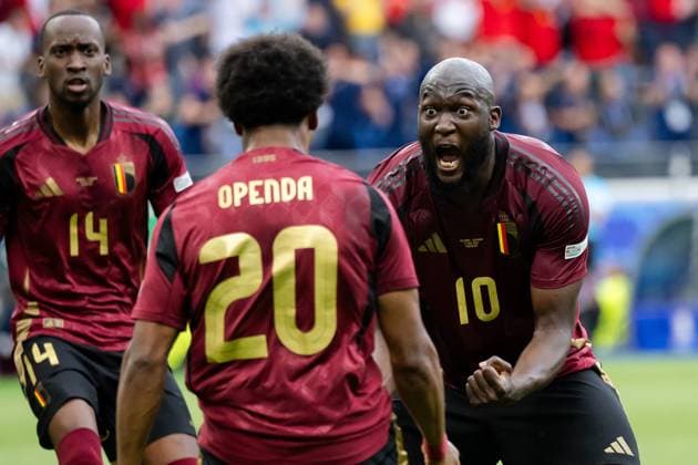 240617 Ikoma Lois Openda and Romelu Lukaku of Belgium celebrate a goal that was later disallowed during the UEFA Euro 2024 Football Championship match between Belgium and Slovakia on June 17, 2024 in Frankfurt Photo Mathias Bergeld BILDBYRAN kod MB MB0937 fotboll football soccer fotballs em europamästerskap em uefa euro uefa european football championship euro 2024 belgien belgium slovakien slovakia bbeng jubel  Copyright: MATHIASxBERGELD BB240617MB108