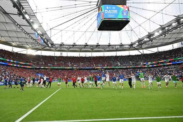 17 06 2024, xjrdrx, Football EM 2024, Belgium Slovakia emspor, v l jubilation, joy, emotions about the victory in Slovakia DFL DFB REGULATIONS PROHIBIT ANY USE OF PHOTOGRAPHS as IMAGE SEQUENCES and or QUASI VIDEO Frankfurt