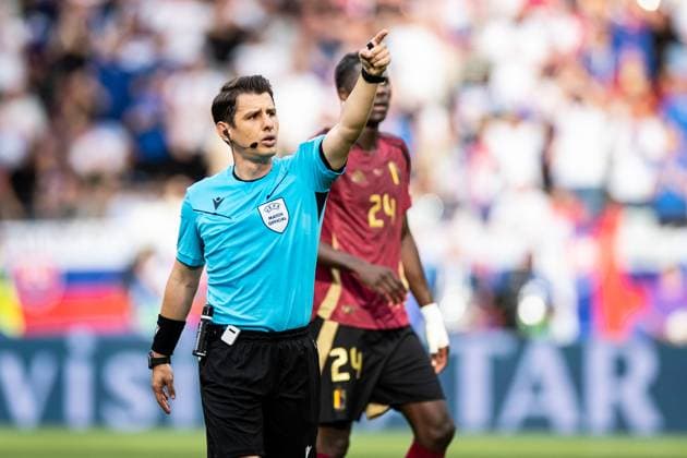 UEFA EURO 2024 Belgium Slovakia 17 06 2024 Halil Umut Meler Turkey, referee UEFA EURO 2024 Belgium Slovakia Frankfurt Arena, Frankfurt am Main 17 06 2024 Copyright: xBEAUTIFULxSPORTS Buriakovx