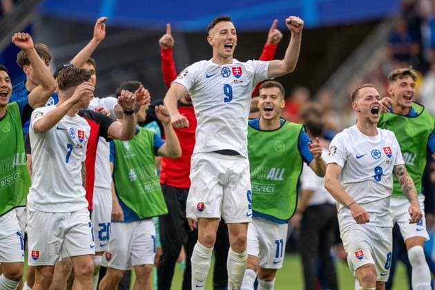 GER, EURO 2024, Group E, Belgium BEL vs Slovakia SVK 17 06 2024, Frankfurt Arena, Frankfurt, GER, EURO 2024, Group E, Belgium BEL vs Slovakia SVK In the picture Boundless jubilation after the sensational victory of the Slovakian national team Robert Bozenik Slovakia SVK, 09 Ondrej Duda Slovakia SVK, 08 Tomas Suslov Slovakia SVK, 07 Gestures, facial expressions, emotions Joy, happiness nordphotoxGmbHxx xDenkinger nph00015