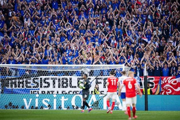 240617 during the UEFA Euro 2024 Football Championship match between Austria and France on June 17, 2024 in Düsseldorf Photo Jesper Zerman BILDBYRAN kod JZ JZ0540 fotboll, football, soccer, fotball, fotbolls em, europamästersk  Copyright: JESPERxZERMAN BB240617JZ041