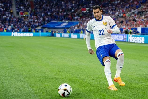 240617 Theo Hernandez of France during the UEFA Euro 2024 Football Championship match between Austria and France on June 17, 2024 in Düsseldorf Photo Jesper Zerman BILDBYRAN kod JZ JZ0540 fotboll football soccer fotballs em europamästerskap em uefa euro uefa european football championship euro 2024 österrike austria frankrike france bbeng  Copyright: JESPERxZERMAN BB240617JZ043