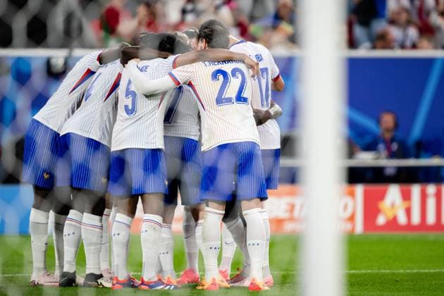 240617 Players of France celebrate the 0 1 goal during the UEFA Euro 2024 Football Championship match between Austria and France on June 17, 2024 in Düsseldorf Photo Jesper Zerman BILDBYRAN kod JZ JZ0540 fotboll football soccer fotballs em europamästerskap em uefa euro uefa european football championship euro 2024 österrike austria frankrike france bbeng jubel  Copyright: JESPERxZERMAN BB240617JZ074