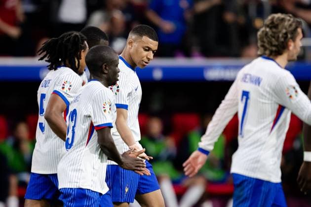 240617 Kylian MbappÃ of France celebrates the 0 1 goal during the UEFA Euro 2024 Football Championship match between Austria and France on June 17, 2024 in Düsseldorf Photo Jesper Zerman BILDBYRAN kod JZ JZ0540 fotboll football soccer fotballs em europamästerskap em uefa euro uefa european football championship euro 2024 österrike austria frankrike france bbeng jubel  Copyright: JESPERxZERMAN BB240617JZ075
