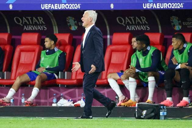 Didier Deschamps France, Coach , Football, UEFA , European Championship, Group D 2024, Austria vs France, 17 06 2024, Duesseldorf Arena, Duesseldorf, Germany Duesseldorf Duesseldorf Arena Nordrhein Westfalen Germany Copyright: xGrantxHubbsx
