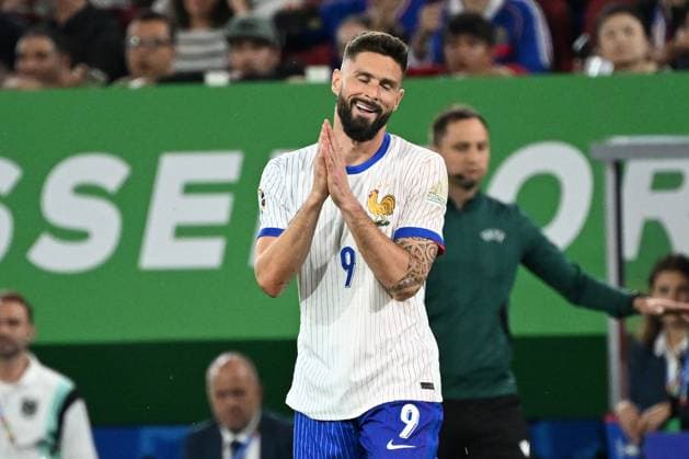 17 06 2024, xjhx, Football EM 2024, Austria France emspor, v l Olivier Giroud France DFL DFB REGULATIONS PROHIBIT ANY USE OF PHOTOGRAPHS as IMAGE SEQUENCES and or QUASI VIDEO Düsseldorf