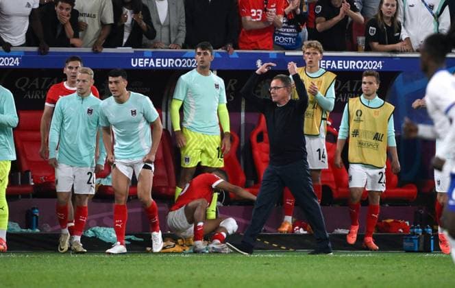 Emotions on the Austria bench with coach Ralf Rangnick Austria , mi 17 06 2024, European Football Championship 2024, preliminary round, 1 matchday Austria France Duesseldorf Merkur Spiel Arena Nordrhein Westfalen Germany Team2