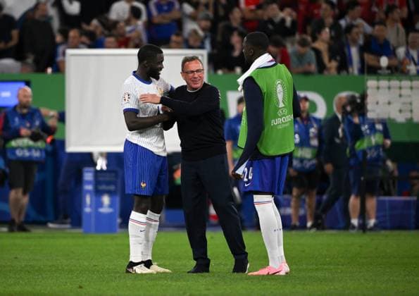 Coach Ralf Rangnick Austria after the match with Dayot Upamecano France , left , and Ibrahima Konate France 17 06 2024, European Football Championship 2024, Preliminary round, 1 Matchday Austria France Duesseldorf Merkur Spiel Arena Nordrhein Westfalen Germany Team2